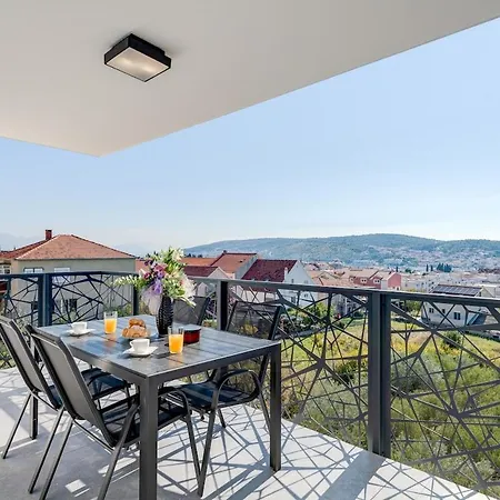 Lejlighed Niky Trogir